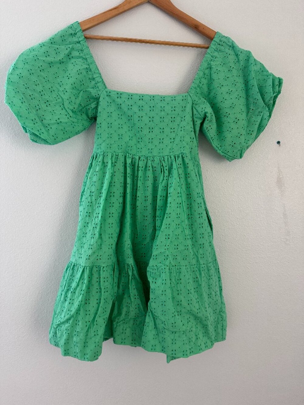 8 Oak Lane Green Eyelet Smocked Puff Sleeve Mini Dress Small